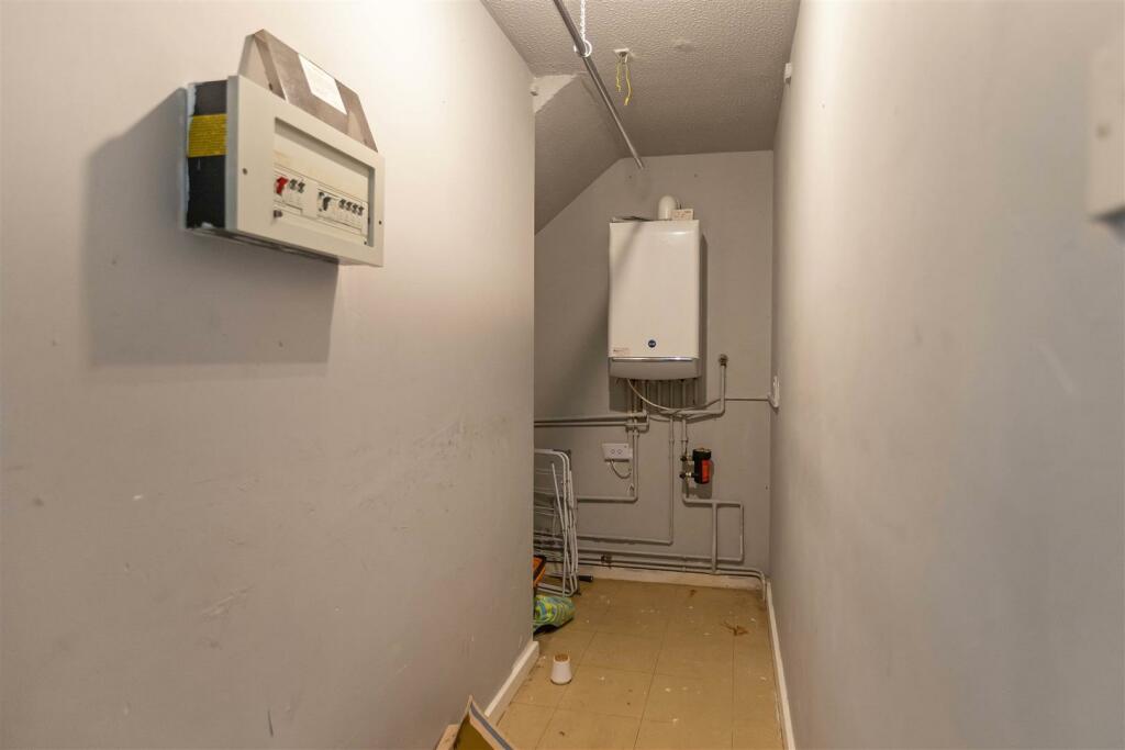 Additional image 14 of Lewis Court, Worthing, BN13 3RJ