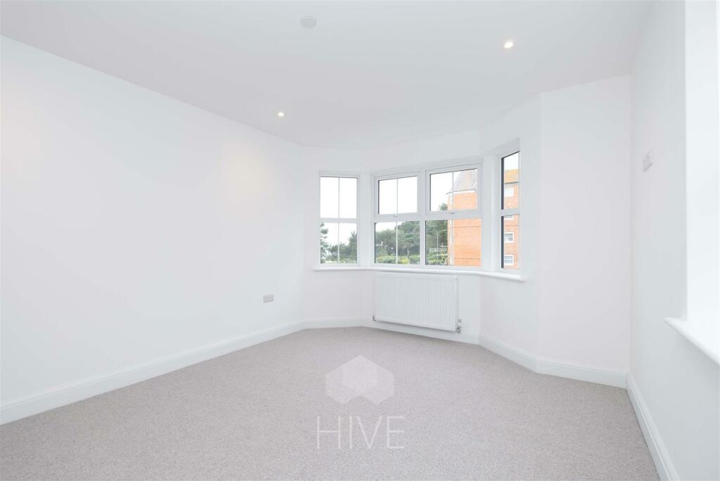 Additional image 11 of West Cliff Gardens, West Cliff, Bournemouth