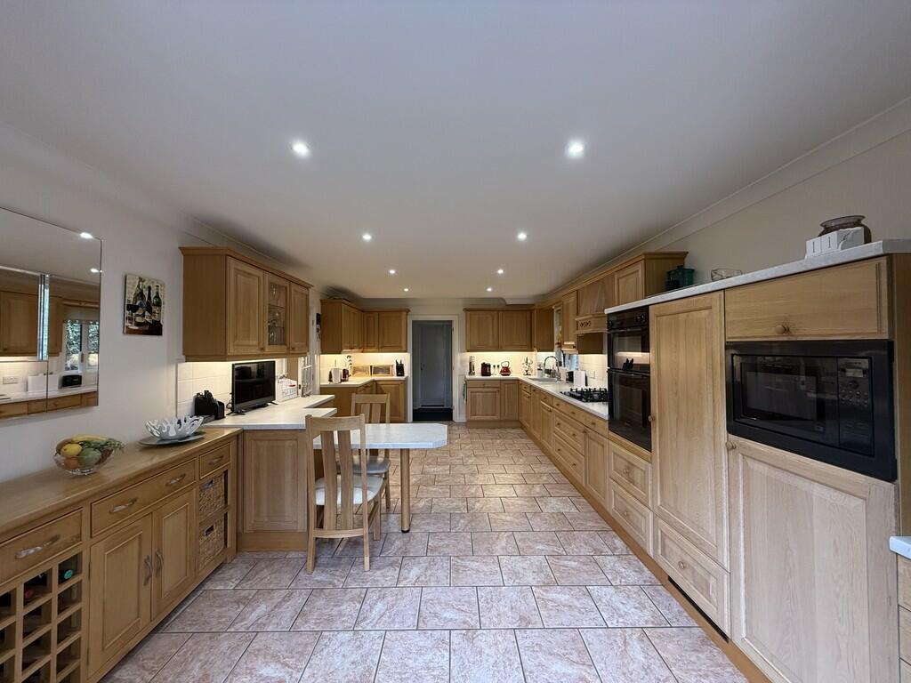Additional image 11 of Portmore Close, Broadstone