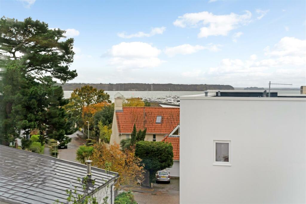 Additional image 36 of Sandbanks Road, Lilliput