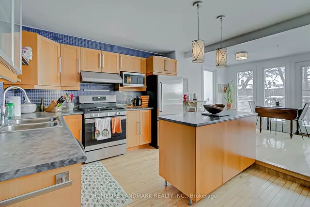 Additional image 8 of 251 Withrow Ave