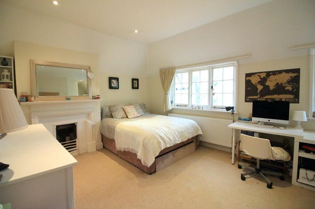 Additional image 7 of Wootton, New Forest