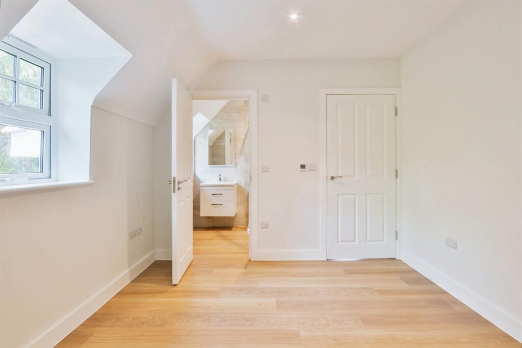 Additional image 13 of Lower Blandford Road, Broadstone