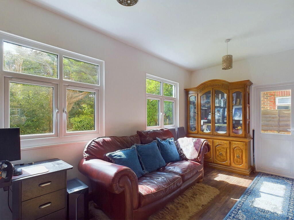 Additional image 5 of Pavilion Road, Worthing BN14 7EG