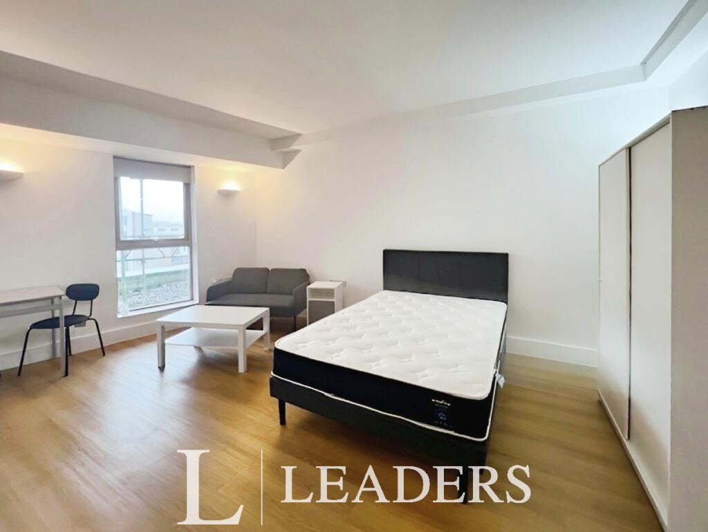 Additional image 2 of Stroudley Road