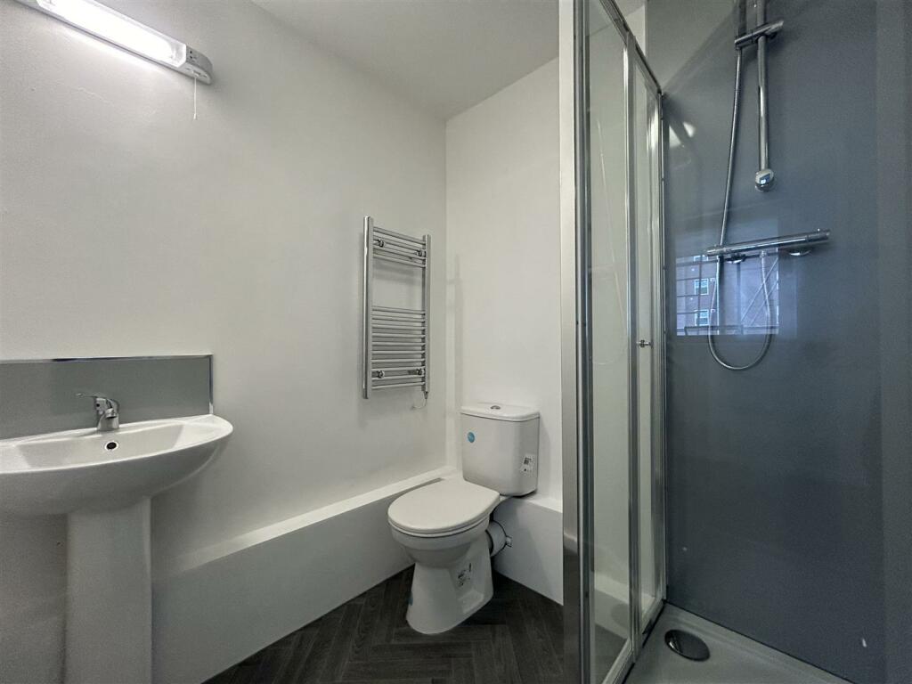 Additional image 3 of SELF CONTAINED STUDIO, BILLS INCLUDED