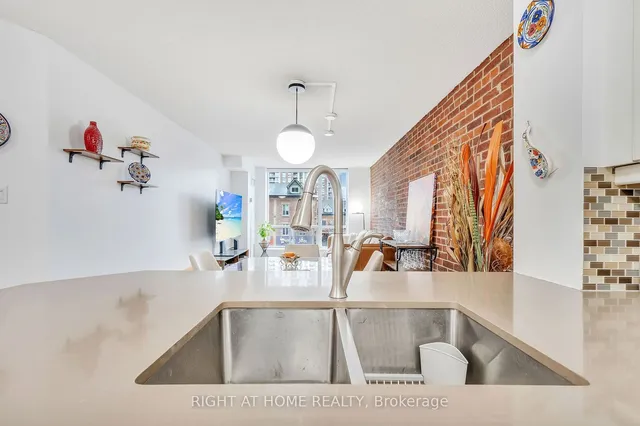 Additional image 13 of 109 Front St Unit 303