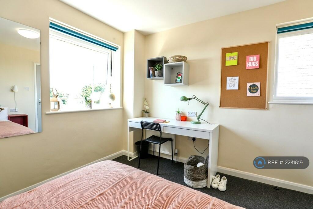 Additional image 11 of Brentwood Crescent, Brighton, BN1