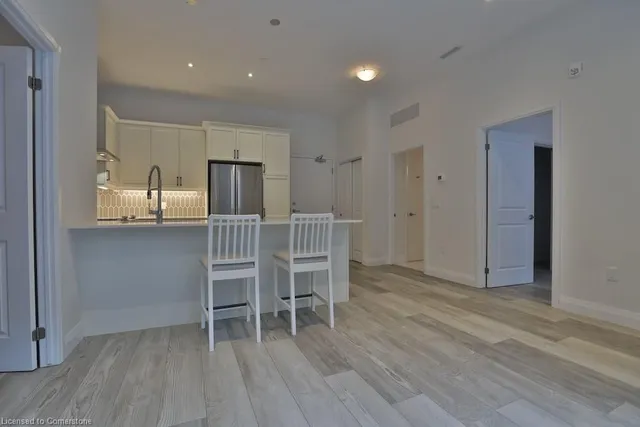 Additional image 11 of 1 Redfern Ave Unit 118