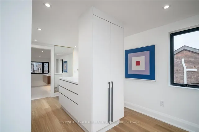 Additional image 27 of 37 Woodlawn Ave