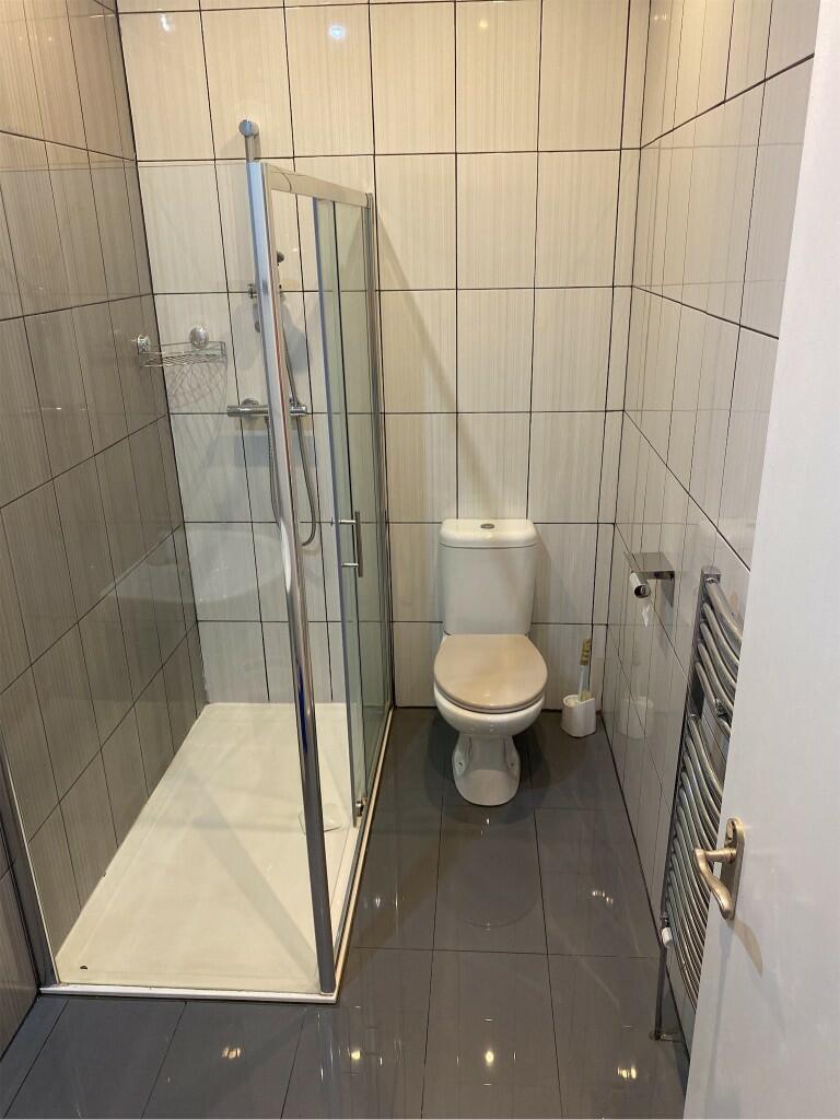 Additional image 8 of 2 Double Bedroom Student Garden Apartment - Rushton Crescent