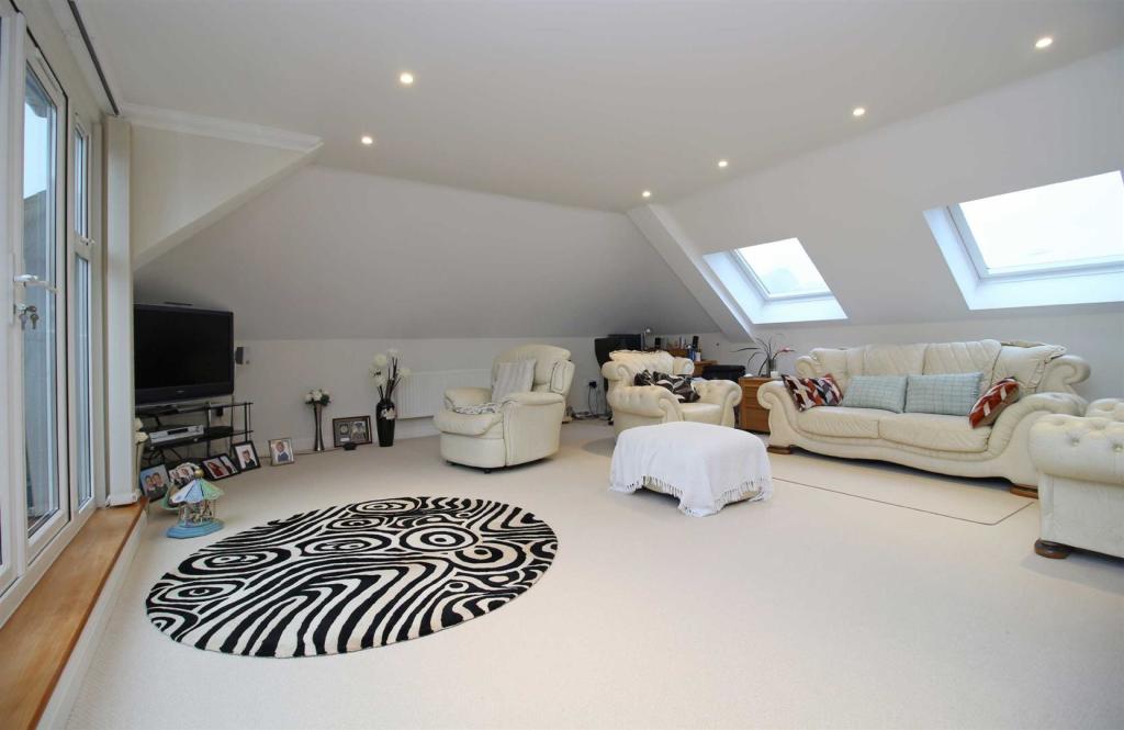 Additional image 14 of Becton Lane, Barton On Sea, Hampshire, BH25