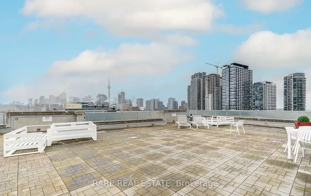 Additional image 29 of 1 Shaw St Unit 829