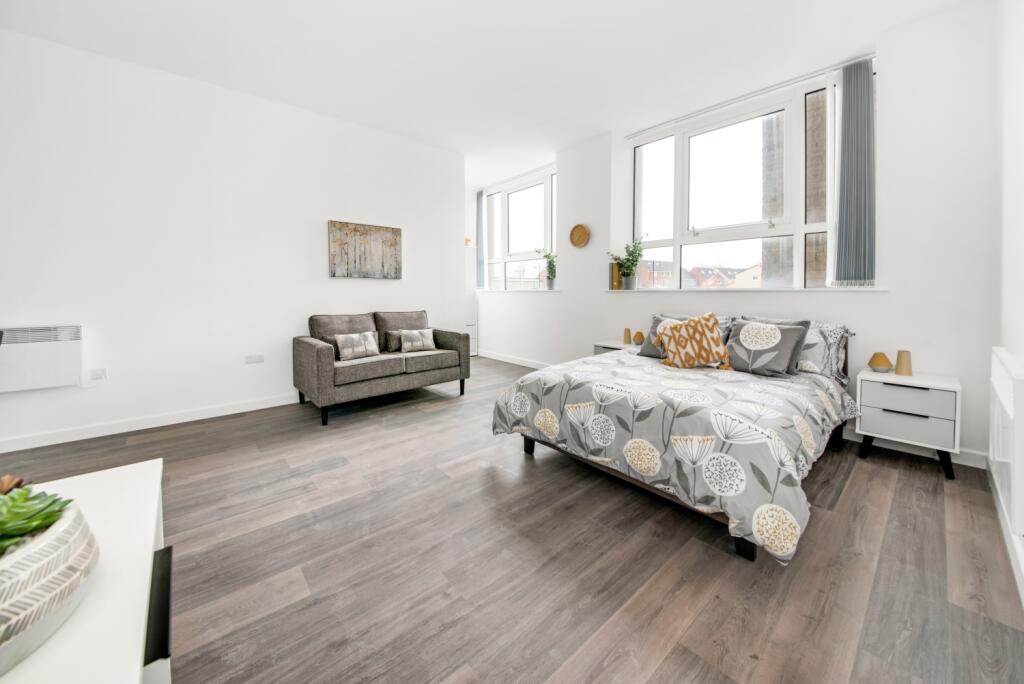 Additional image 6 of Card House, Bingley Road, Bradford, BD9 6FF