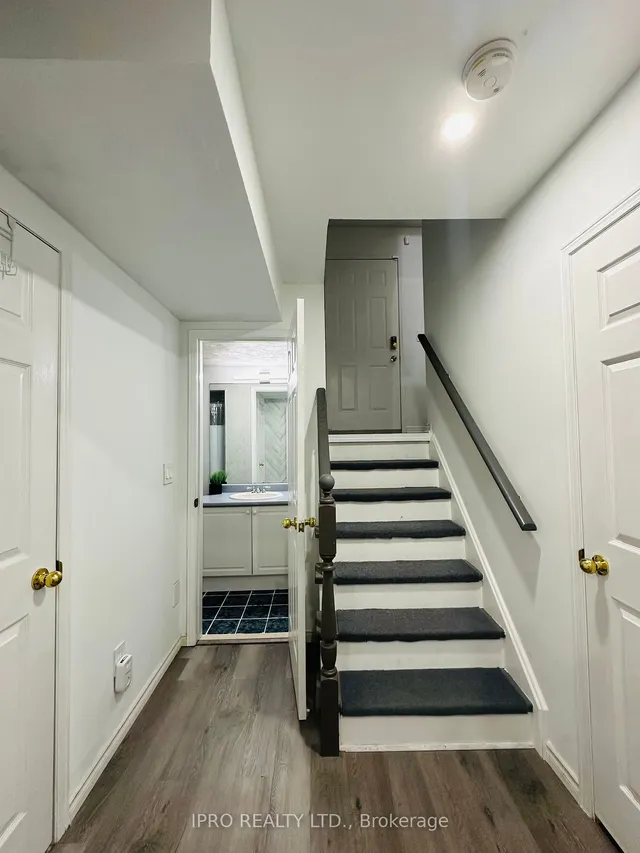 Additional image 29 of 83 Mondeo Dr Unit 293