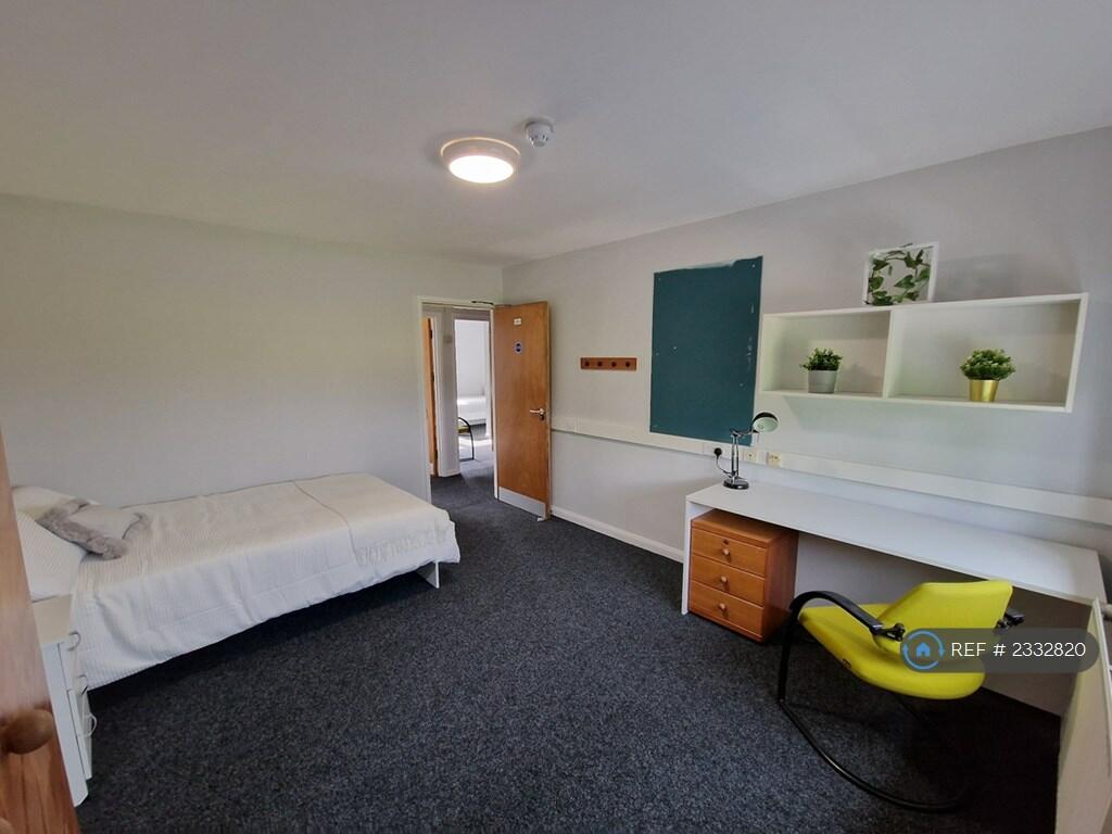 Additional image 6 of Laila House, Bradford, BD5