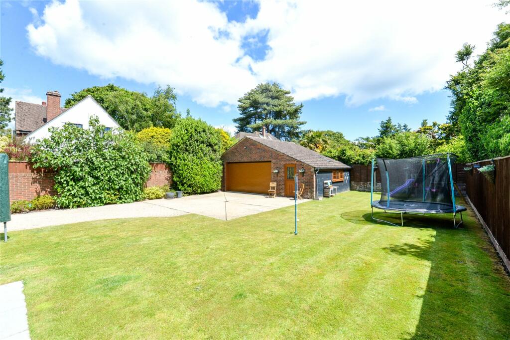 Additional image 13 of York Avenue, New Milton, Hampshire, BH25