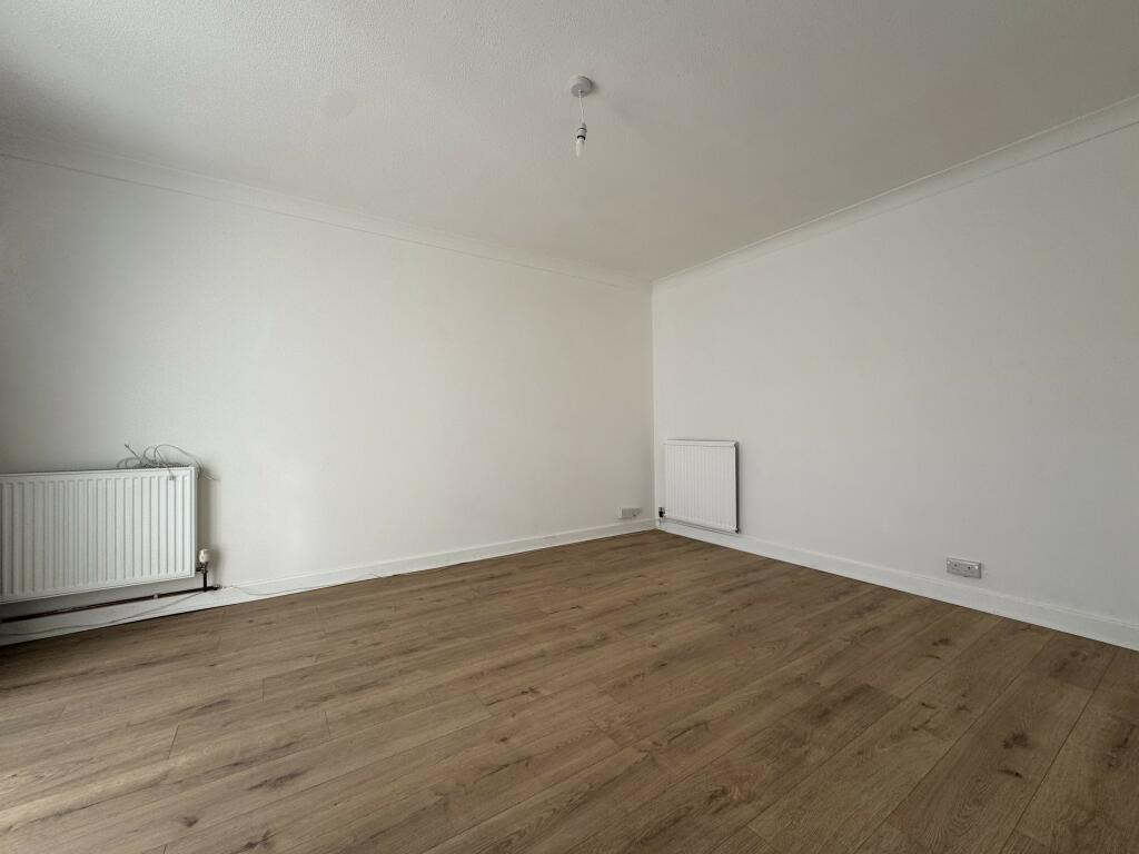 Additional image 7 of Plover Close