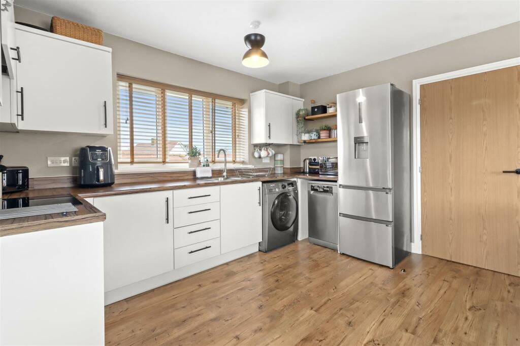 Additional image 17 of Kensington Way, Polegate