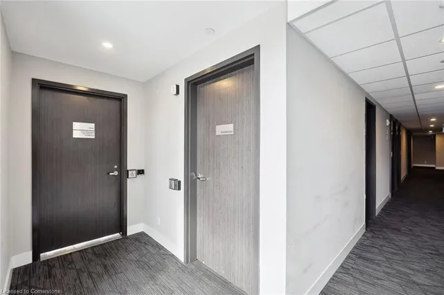 Additional image 32 of 15 Queen St S St Unit 2114