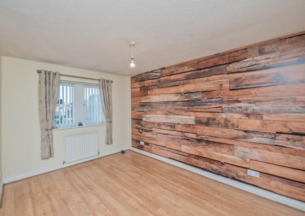 Additional image 10 of Winchester Gardens, Laisterdyke, Bradford, West Yorkshire, BD4