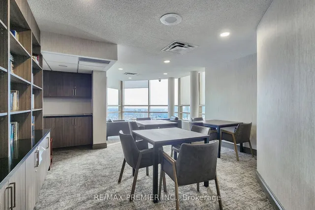 Additional image 13 of 45 Kingsbridge Garden Circ Unit 2101