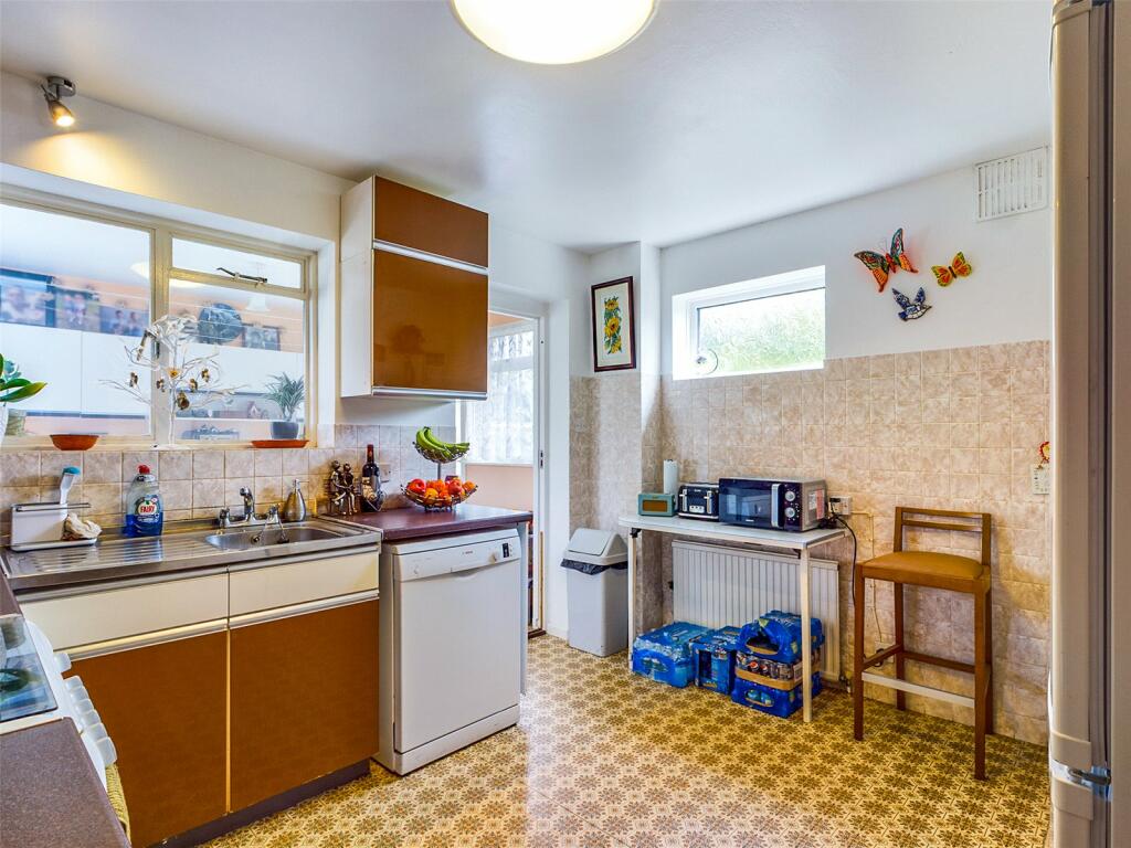 Additional image 15 of Waterford Gardens, Highcliffe, Christchurch, Dorset, BH23