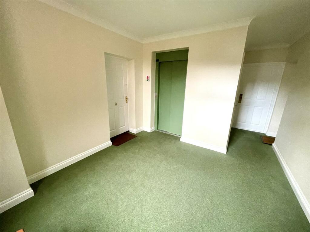 Additional image 8 of Cranfield Avenue, Wimborne