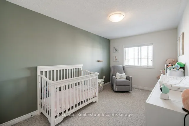 Additional image 18 of 70 Marina Point Cres