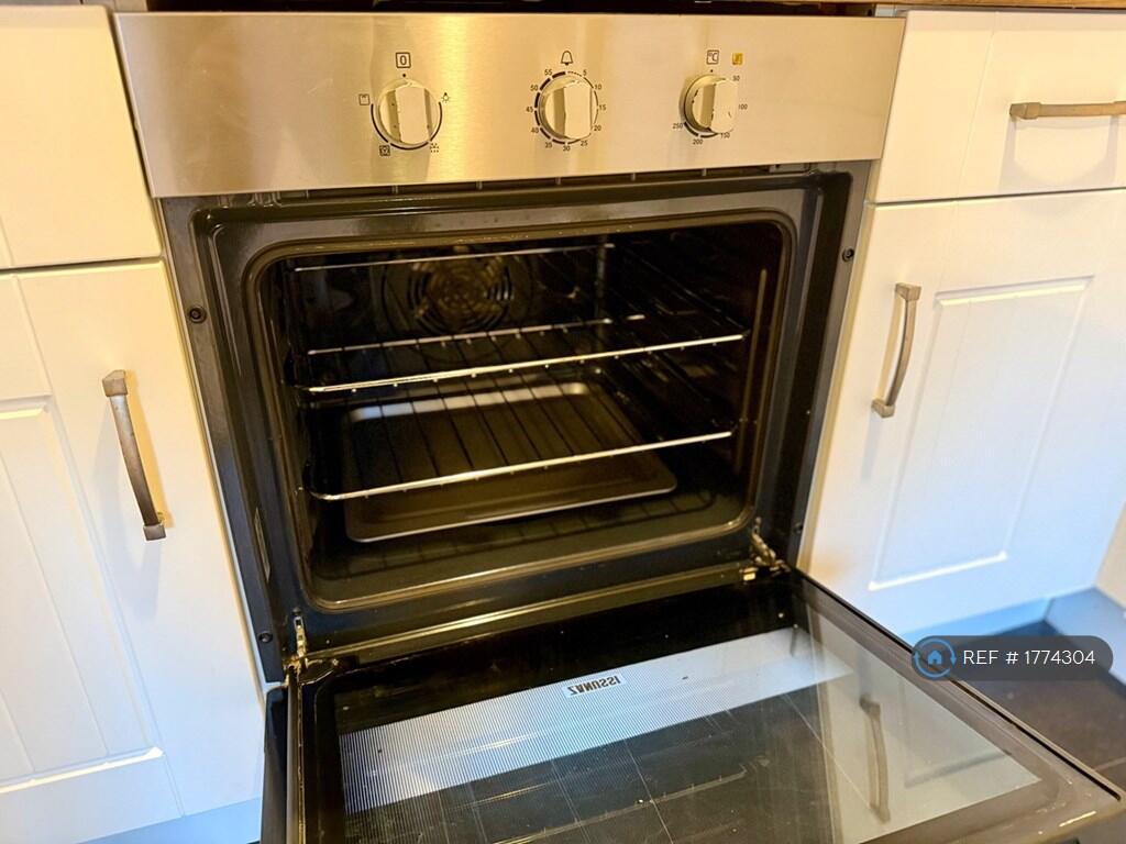 Additional image 13 of Langsett Court, Bradford, BD9