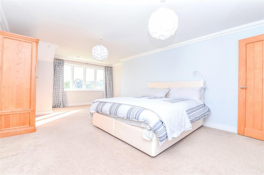 Additional image 22 of Barton Common Road, Barton On Sea, New Milton, Hampshire, BH25