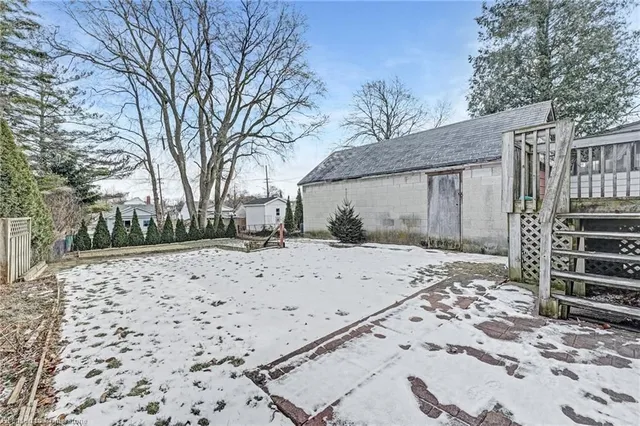 Additional image 32 of 237 East 19th St