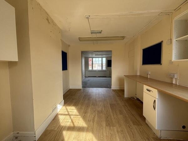 Additional image 5 of First Floor, 2 Tarmount Lane, Shoreham-By-Sea, West Sussex, BN43