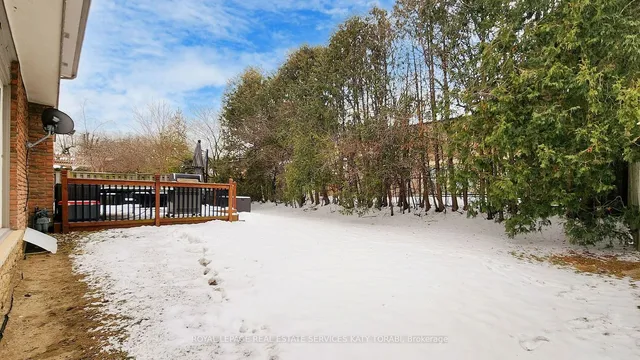 Additional image 25 of 52 Leacock Cres