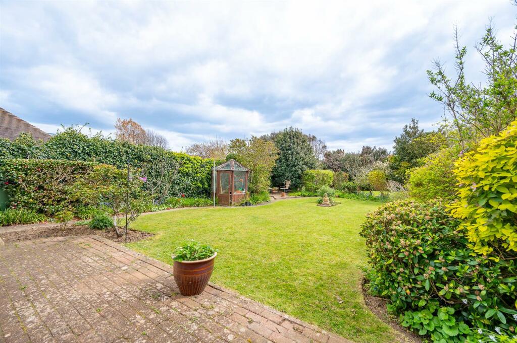 Additional image 24 of Sutton Avenue, Seaford