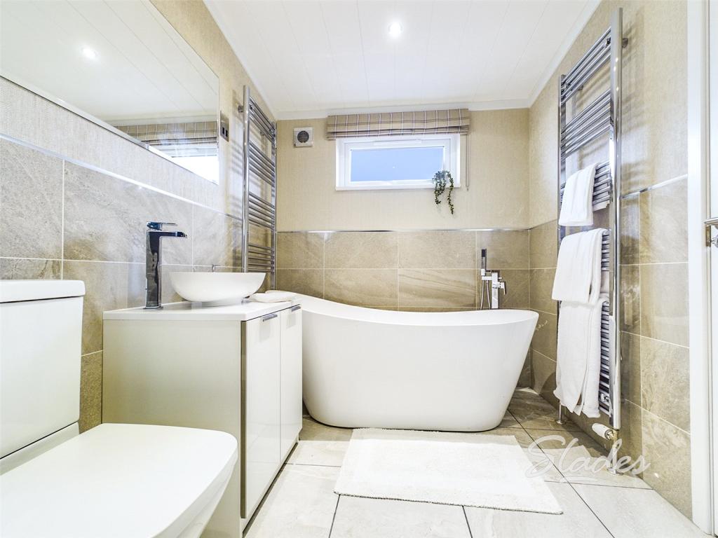 Additional image 8 of Bay View, Hoburne Naish, Christchurch Road, New Milton, BH25