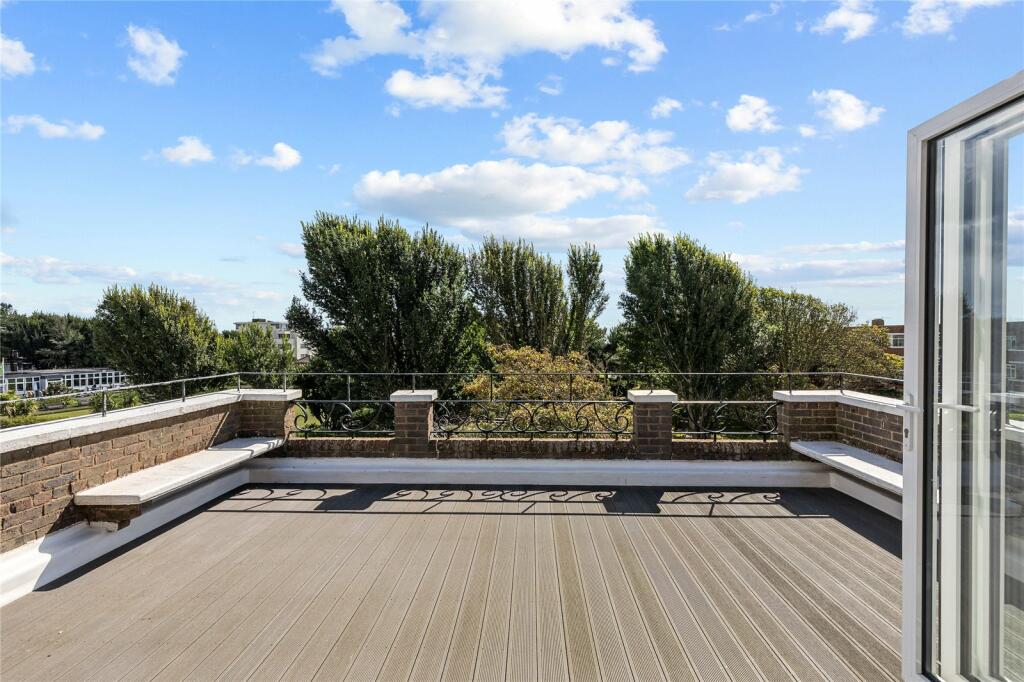 Additional image 11 of Winchelsea Gardens, Worthing, West Sussex, BN11