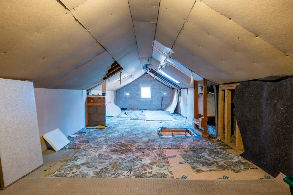 Additional image 15 of Devonshire Road, Heaton, BL1 4: Spacious Two-Bedroom Bungalow with Huge Potential and No Chain!