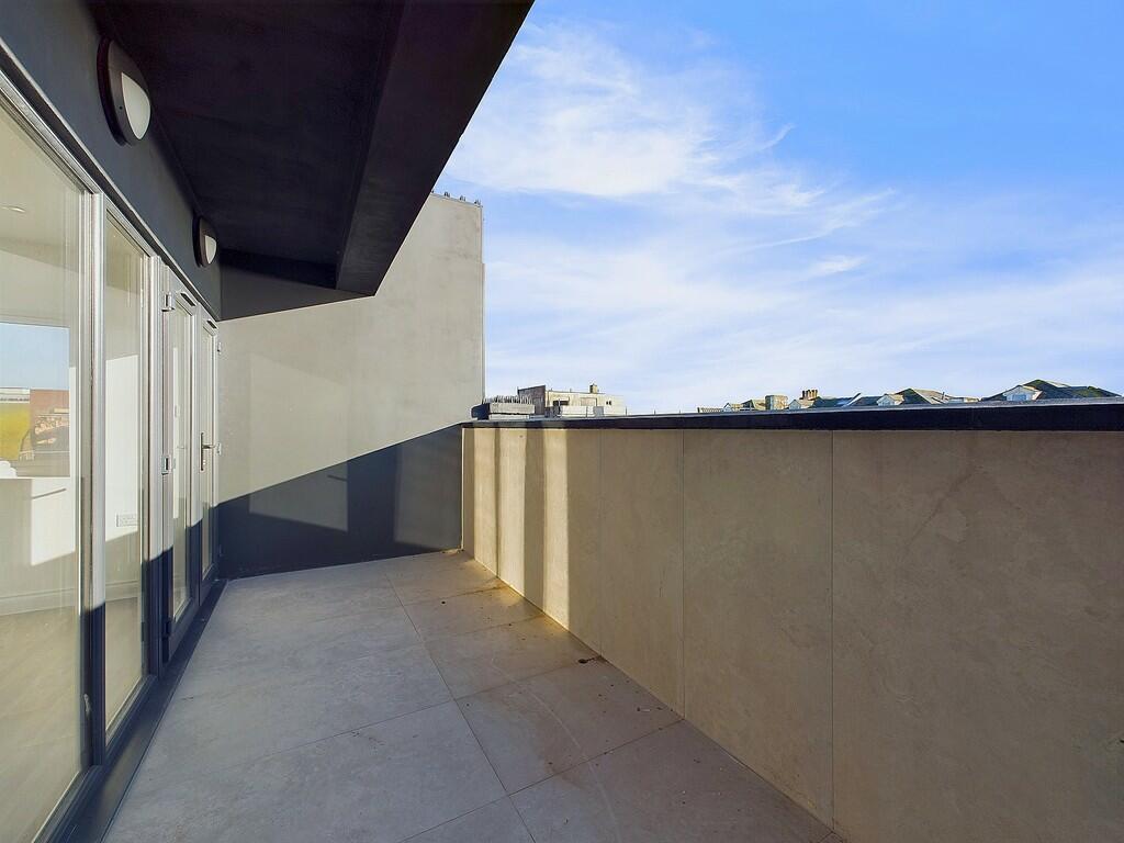 Additional image 7 of Oceanview Heights, Montague Place, Worthing, BN11 3FU