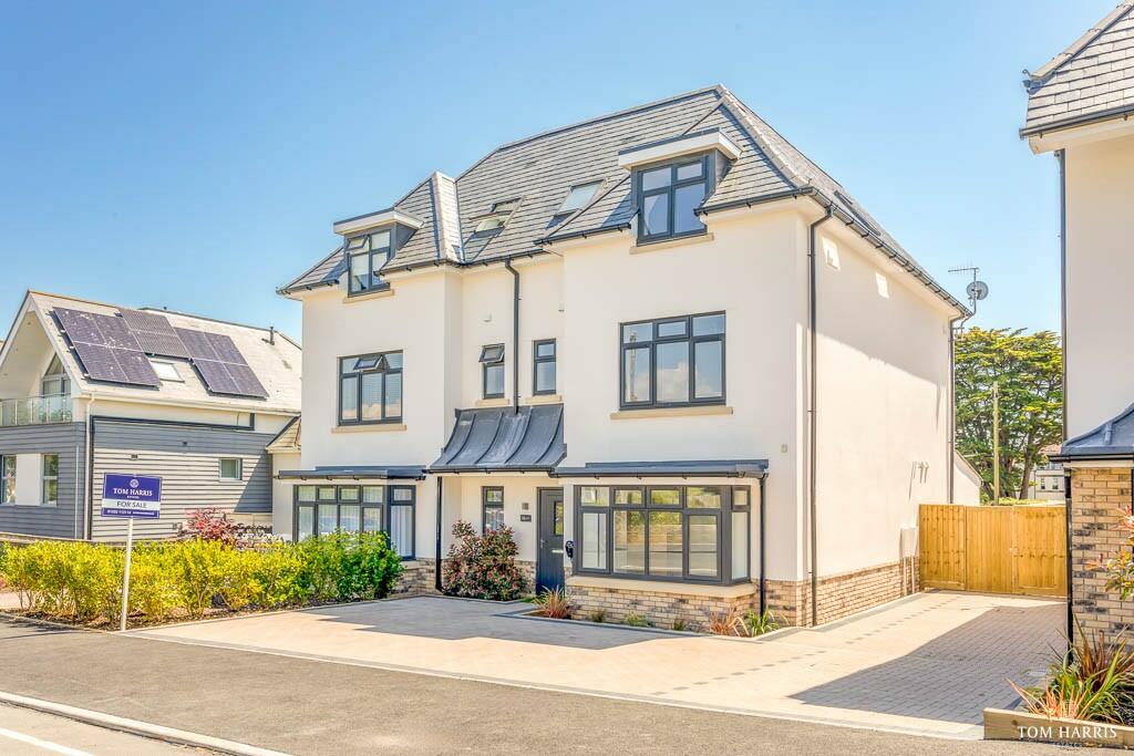 Warren Edge Road, Bournemouth, Dorset, BH6