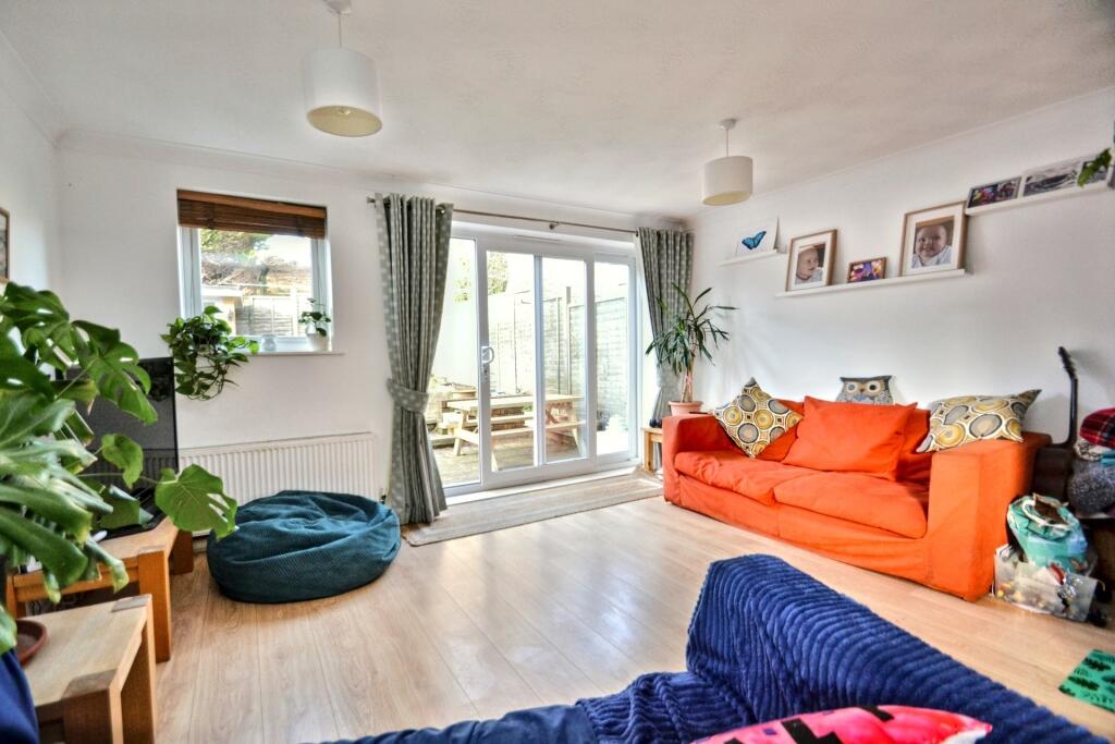 Additional image 3 of Broadstone