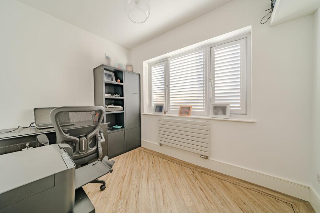 Additional image 25 of Burford Close, Christchurch, BH23
