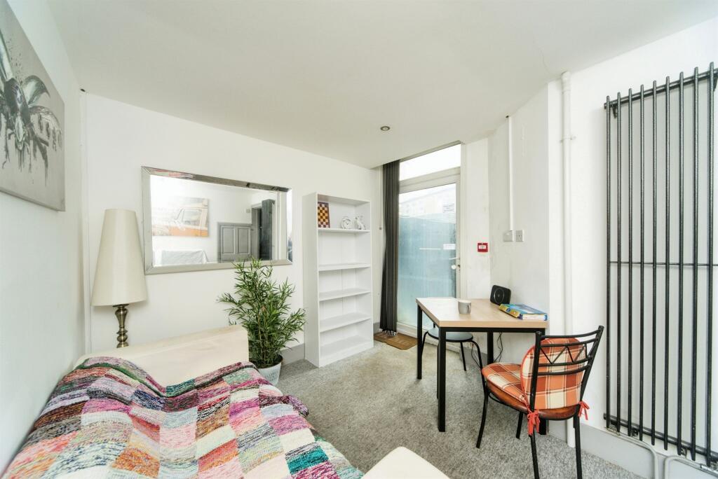 Additional image 3 of Willowfield Road, Eastbourne