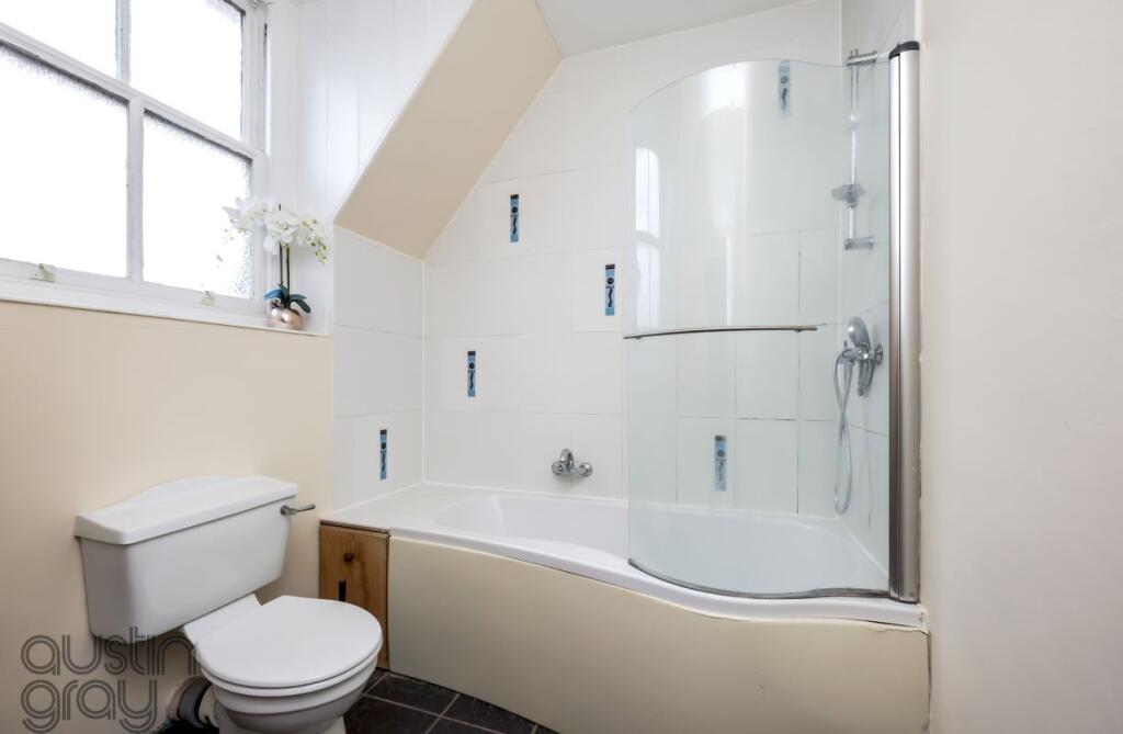 Additional image 13 of Flat 5, 32 St Johns Road, Eastbourne, BN20 7JB