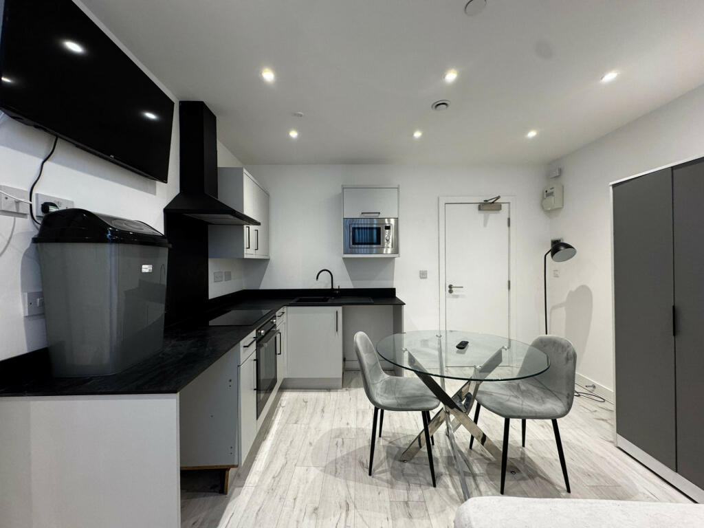 21 Silver Street, Bury, Lancashire, BL9