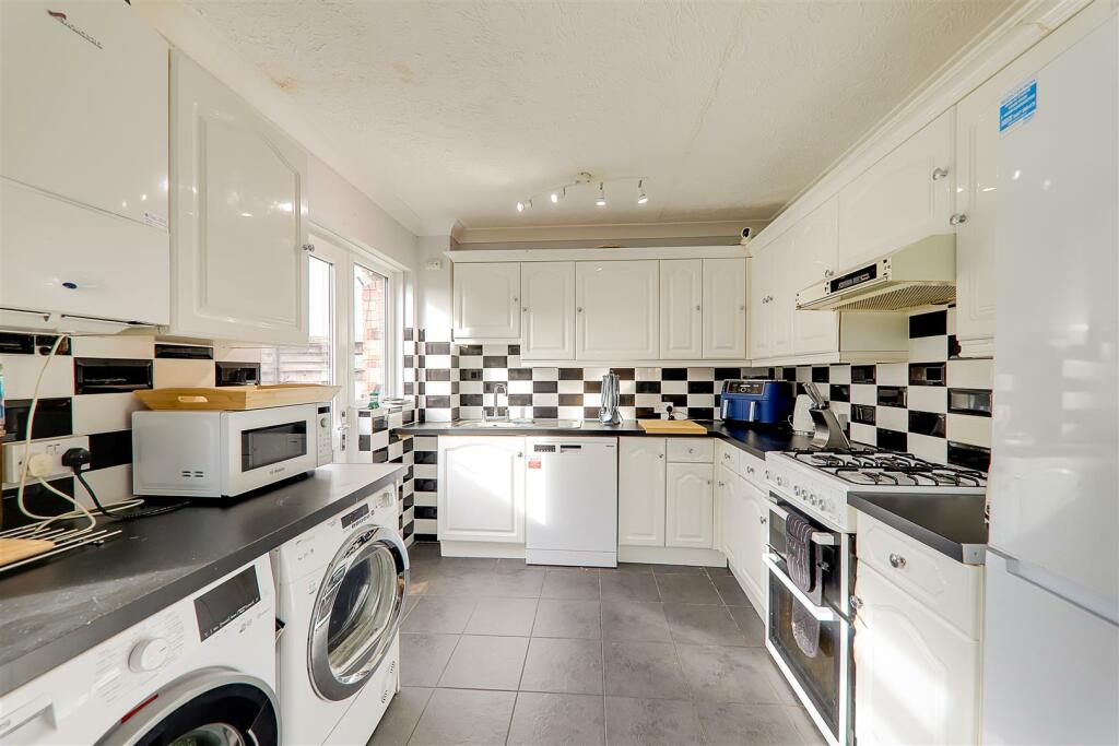 Additional image 11 of Barn Close, Worthing