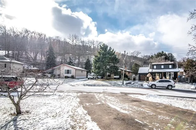 Additional image 3 of 41 Brentwood Dr