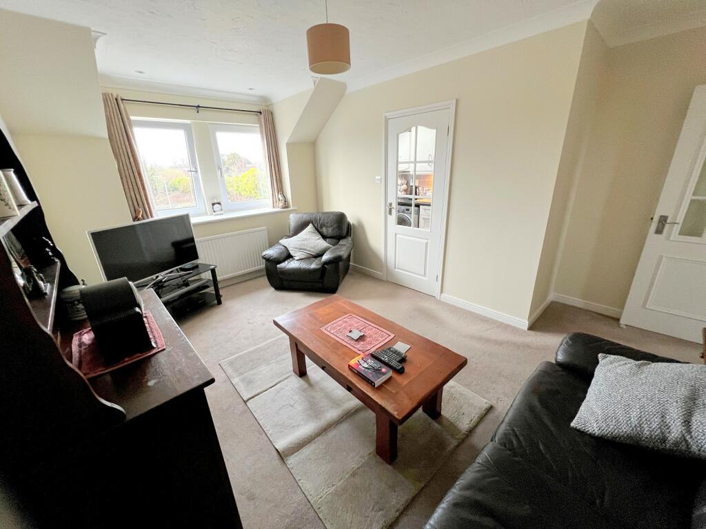 Additional image 10 of 34-36 Whitefield Road, New Milton, Hampshire. BH25 6DF