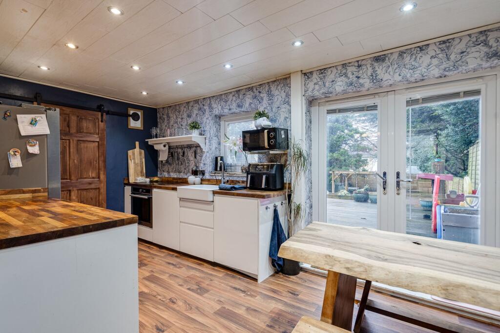 Additional image 8 of Bradford Road, Farnworth, BL4