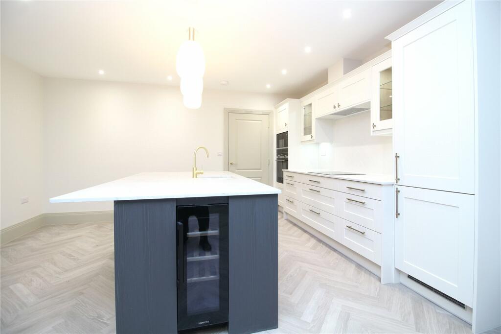 Additional image 2 of Chewton Farm Road, Highcliffe, Dorset, BH23